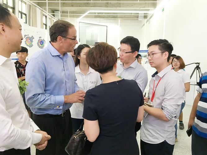 北京陪同口譯服務(wù)費(fèi)多少錢尚語翻譯公司