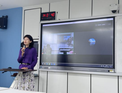 北京策馬集團(tuán)聯(lián)合創(chuàng)始人文毅為外國(guó)語(yǔ)學(xué)院學(xué)生作專(zhuān)題指導(dǎo)